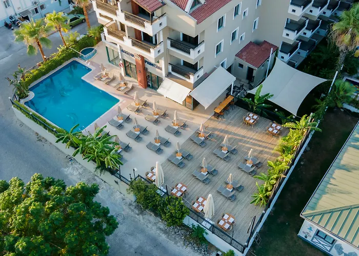 Aegean Princess And Μαρμαρίς